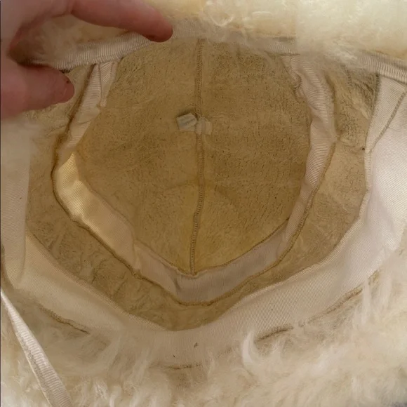 Vintage Italian Sheep Fur Shearling Hat With Pom Pom Ties - Picture 4 of 5